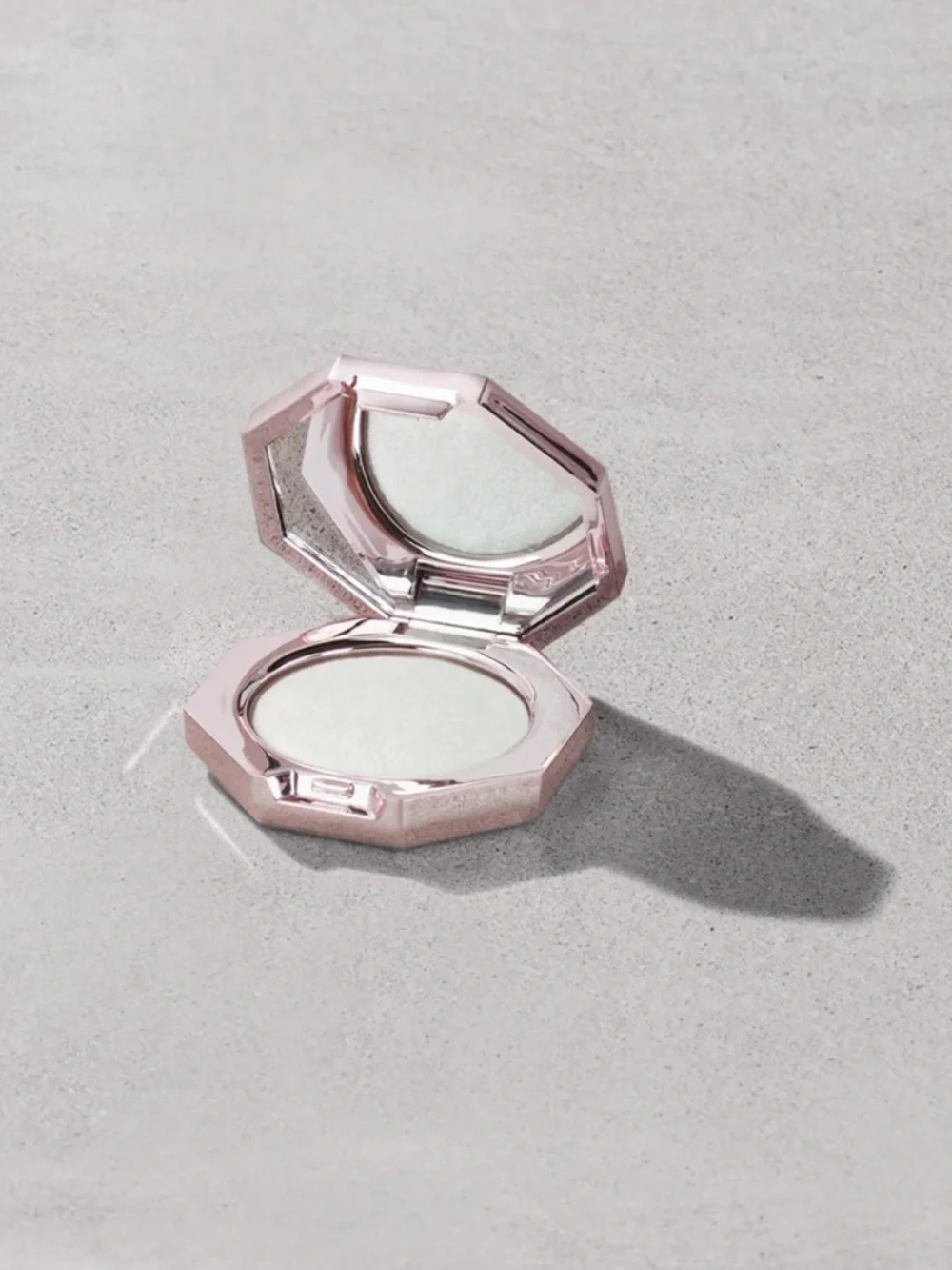 NWB Fenty Beauty How Many Carats? Diamond Bomb All Over Diamond Veil MINI 2.8g